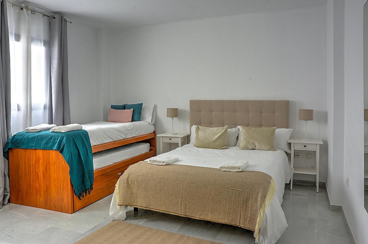 San Bernardo Family Apartment Sevilla Exterior foto