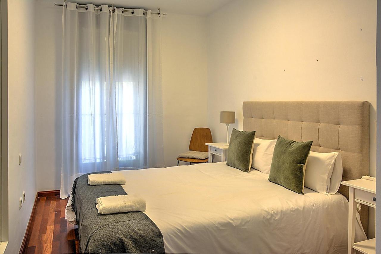 San Bernardo Family Apartment Sevilla Exterior foto